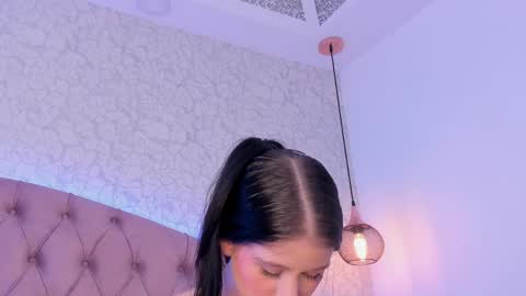 Sara  online show from 05/31/26, 07:37