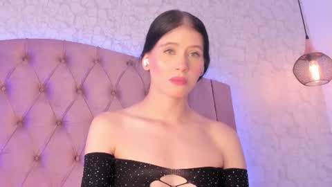 Sara  online show from 07/18/26, 07:17