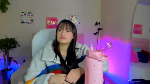 Sarah Ramirez online show from 12/18/24, 07:36