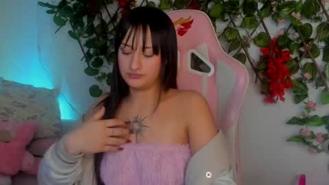 Sarah Ramirez online show from 12/24/24, 04:19