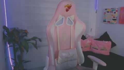 Sarah Ramirez online show from 09/17/25, 03:08