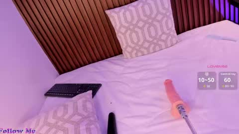 Snapshot of saraa_romero chatting on 05/25/26, 03:23 sara online show from 05/25/26, 03:23