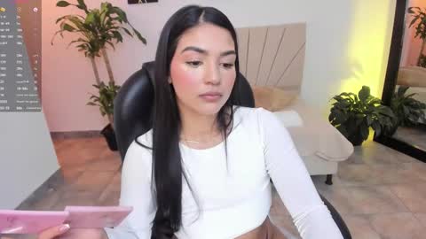 Snapshot of saraa_stormy chatting on 03/05/26, 07:54 saraa_stormy online show from 03/05/26, 07:54