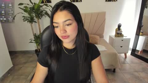 Snapshot of saraa_stormy chatting on 03/25/26, 11:49 saraa_stormy online show from 03/25/26, 11:49