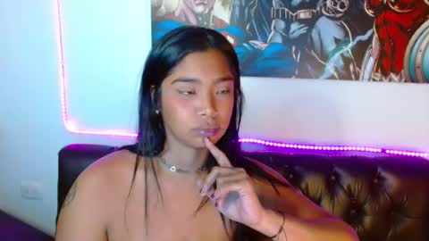 SARAHGIL online show from 12/27/24, 01:43