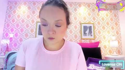 Snapshot of saraavila_ chatting on 06/12/26, 01:48 SaraAvila online show from 06/12/26, 01:48