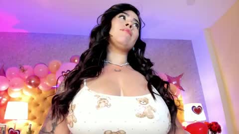 Sara Wolff online show from 02/15/25, 01:21