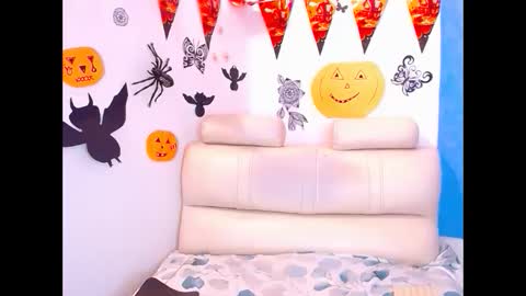 Snapshot of sarabigcock1 chatting on 10/12/25, 04:39 Sarah online show from 10/12/25, 04:39