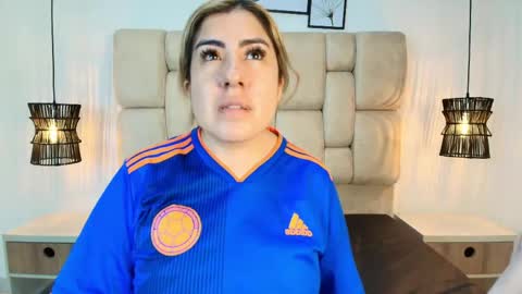 sarablonde_t online show from 06/01/26, 09:49