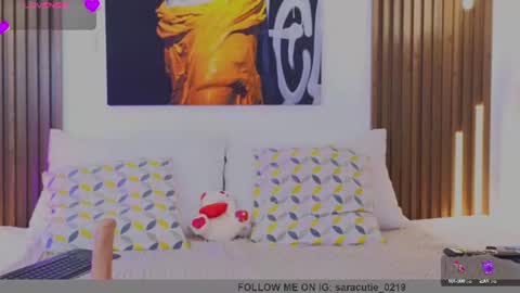 Snapshot of saracutie_ chatting on 06/10/26, 07:46 Sara online show from 06/10/26, 07:46
