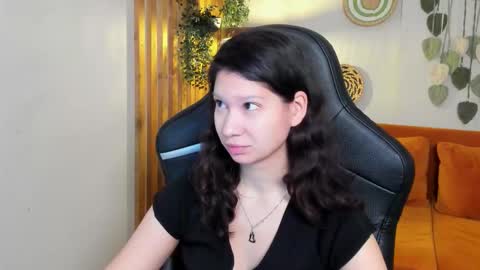 SaraDenars online show from 11/13/25, 05:39