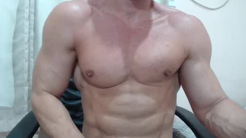 Snapshot of saradorj92 chatting on 11/19/25, 06:13 saradorj92 online show from 11/19/25, 06:13