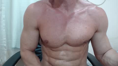 Snapshot of saradorj92 chatting on 11/23/25, 05:29 saradorj92 online show from 11/23/25, 05:29