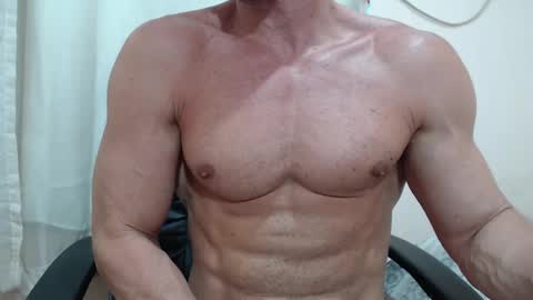 Snapshot of saradorj92 chatting on 11/25/25, 04:23 saradorj92 online show from 11/25/25, 04:23