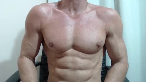 Snapshot of saradorj92 chatting on 01/13/26, 02:28 saradorj92 online show from 01/13/26, 02:28