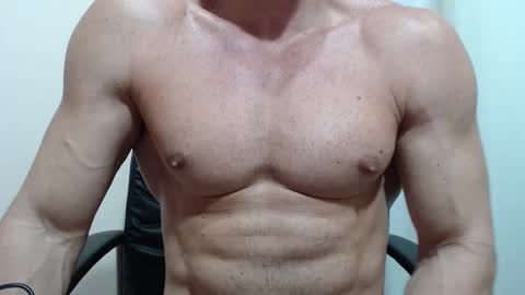 Snapshot of saradorj92 chatting on 02/05/26, 02:38 saradorj92 online show from 02/05/26, 02:38