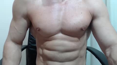 Snapshot of saradorj92 chatting on 02/20/26, 06:37 saradorj92 online show from 02/20/26, 06:37