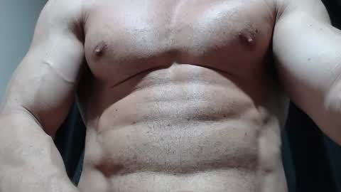 Snapshot of saradorj92 chatting on 06/14/26, 11:07 saradorj92 online show from 06/14/26, 11:07