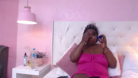 saradunss online show from 10/05/25, 09:40