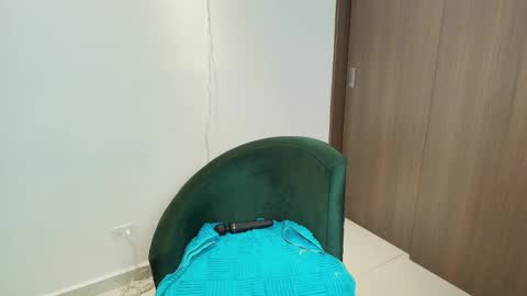 Sara online show from 10/11/25, 03:50