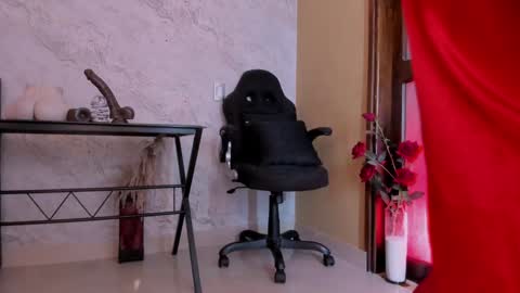 Sara Ferrera online show from 01/29/25, 12:13