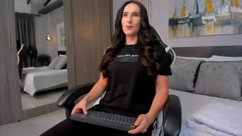  Sara Gomez  online show from 07/05/26, 12:23