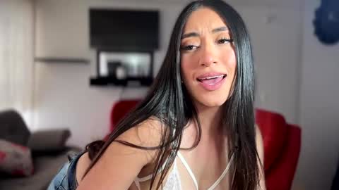 Dani online show from 01/28/25, 07:21