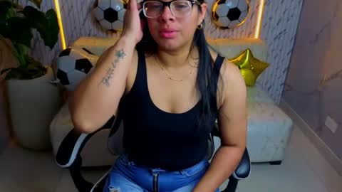 sarah_bay_tx online show from 06/21/26, 12:41