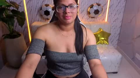 sarah_bay_tx online show from 06/27/26, 08:03