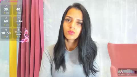 Snapshot of sarah_blake_ chatting on 10/15/25, 08:14 Sara online show from 10/15/25, 08:14