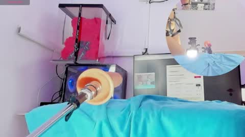 sarah_carter__ online show from 05/06/26, 02:19