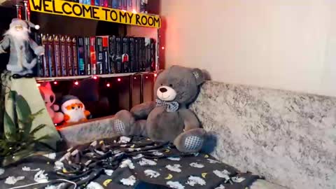 Yours Sarah online show from 12/17/24, 10:11