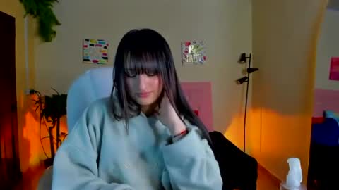 Sarah Ramirez online show from 12/11/24, 08:15