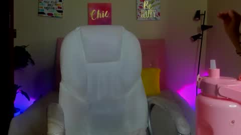 Sarah Ramirez online show from 12/16/24, 04:13