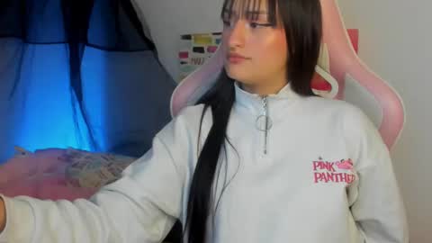 Sarah Ramirez online show from 12/27/24, 05:31