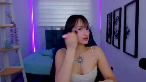 Sarah Ramirez online show from 11/13/25, 07:57