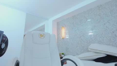 sarah online show from 09/30/25, 12:21