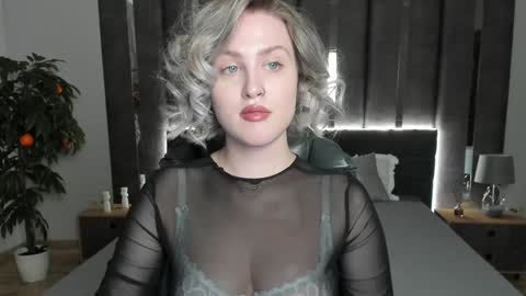 Sarah online show from 12/02/24, 04:09