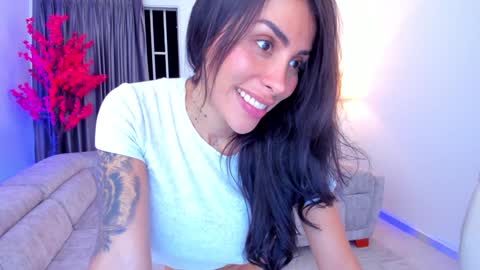 Sarah online show from 12/12/24, 02:15