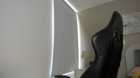 sarahI miss you guys online show from 02/08/25, 03:31