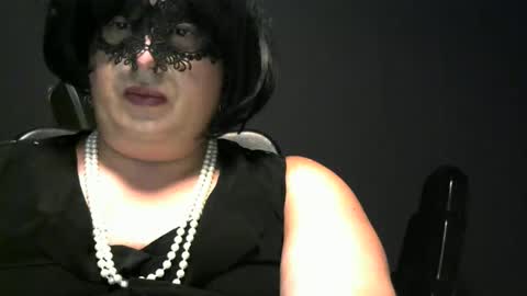 Snapshot of sarahcdtv chatting on 11/17/25, 07:30 sarahcdtv online show from 11/17/25, 07:30