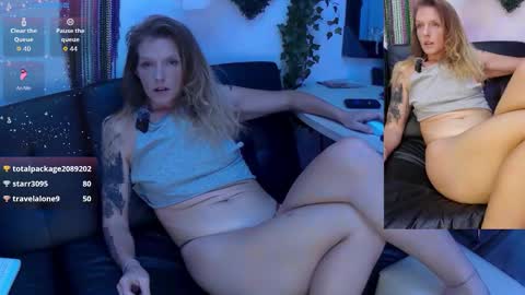 Snapshot of sarahdellisonn chatting on 11/23/25, 08:19 sarahdellisonn online show from 11/23/25, 08:19