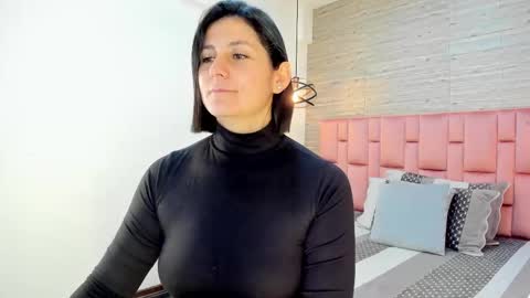 Snapshot of sarahdeyvis chatting on 03/06/25, 04:38 Sarah Deyvis online show from 03/06/25, 04:38