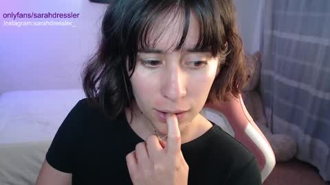 Snapshot of sarahdressler chatting on 12/08/24, 06:22 sarahdressler online show from 12/08/24, 06:22