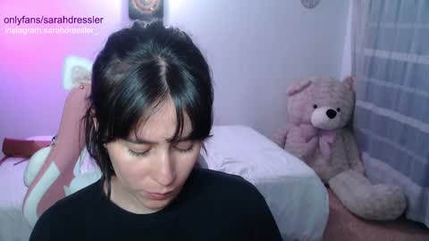 Snapshot of sarahdressler chatting on 12/29/24, 03:33 sarahdressler online show from 12/29/24, 03:33