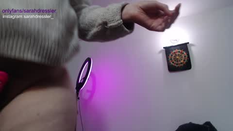 Snapshot of sarahdressler chatting on 01/07/25, 04:50 sarahdressler online show from 01/07/25, 04:50