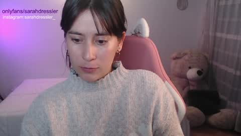 Snapshot of sarahdressler chatting on 02/02/25, 03:21 sarahdressler online show from 02/02/25, 03:21