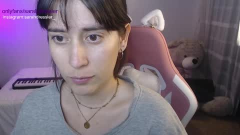 Snapshot of sarahdressler chatting on 02/11/25, 04:11 sarahdressler online show from 02/11/25, 04:11