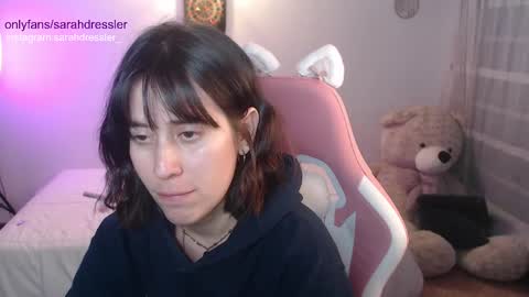 Snapshot of sarahdressler chatting on 02/15/25, 02:37 sarahdressler online show from 02/15/25, 02:37