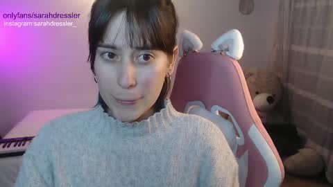 Snapshot of sarahdressler chatting on 02/16/25, 03:26 sarahdressler online show from 02/16/25, 03:26